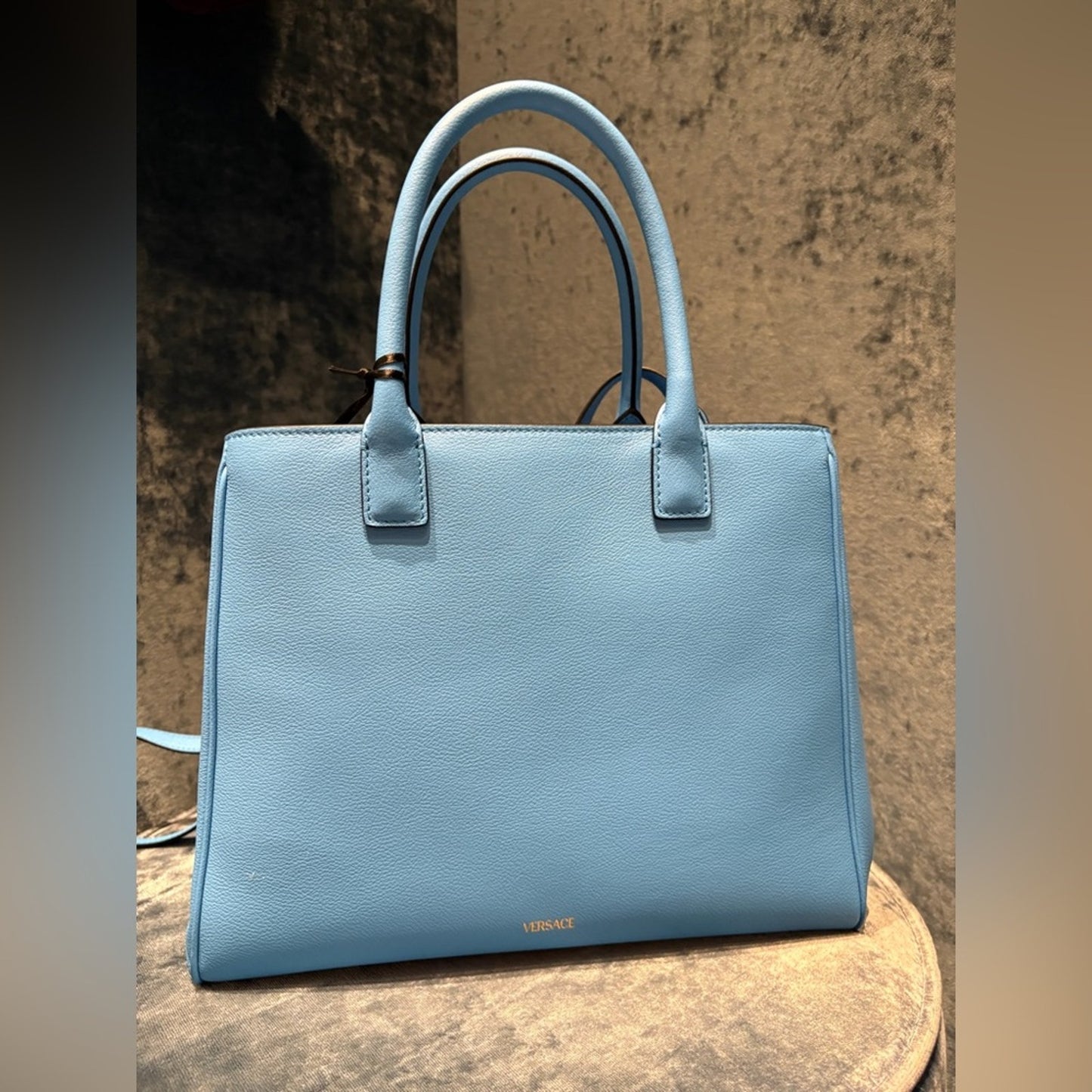 Versace La Medusa Medium Tote Leather Top handle Bag
