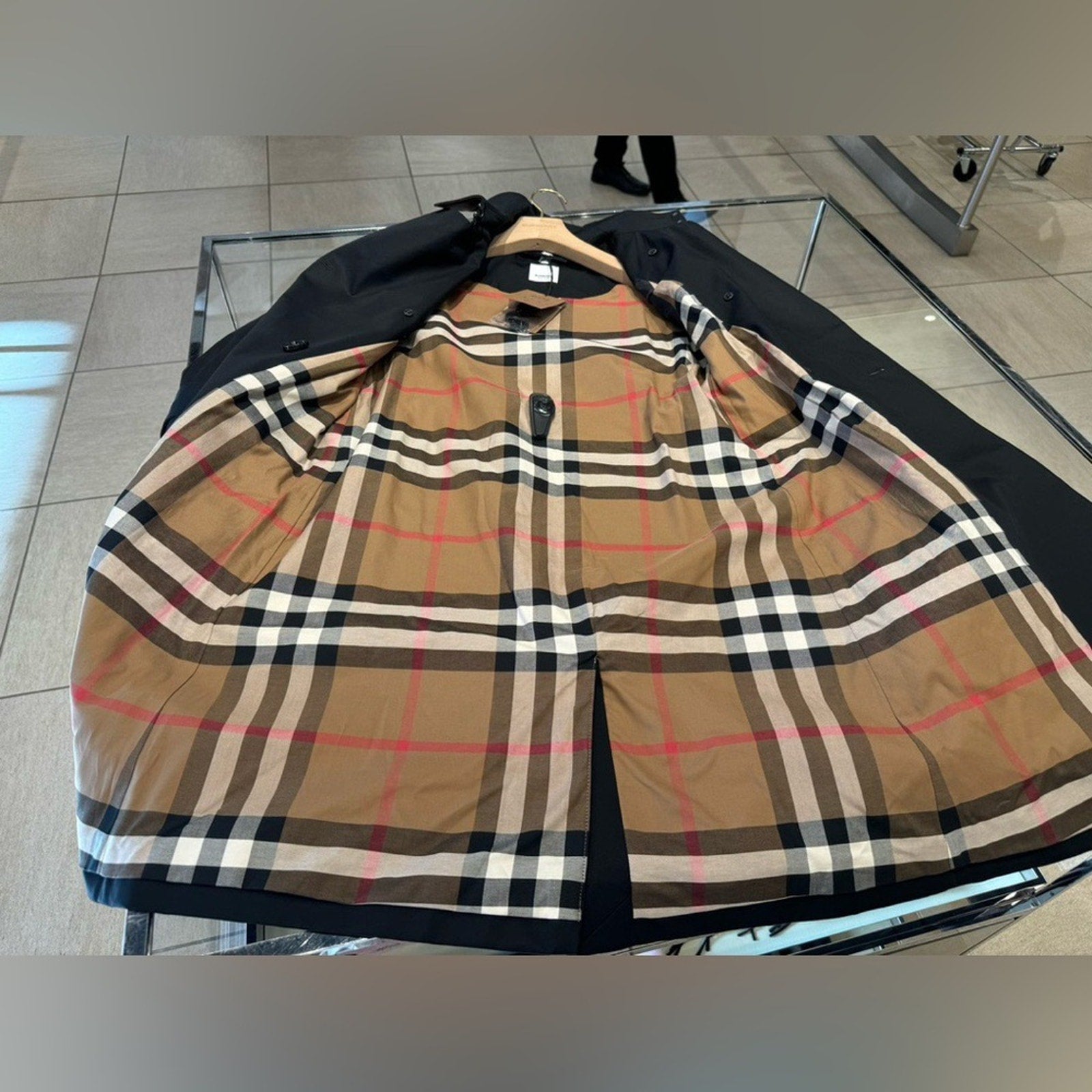 Burberry classic Hillington black Stylish Trench Coat