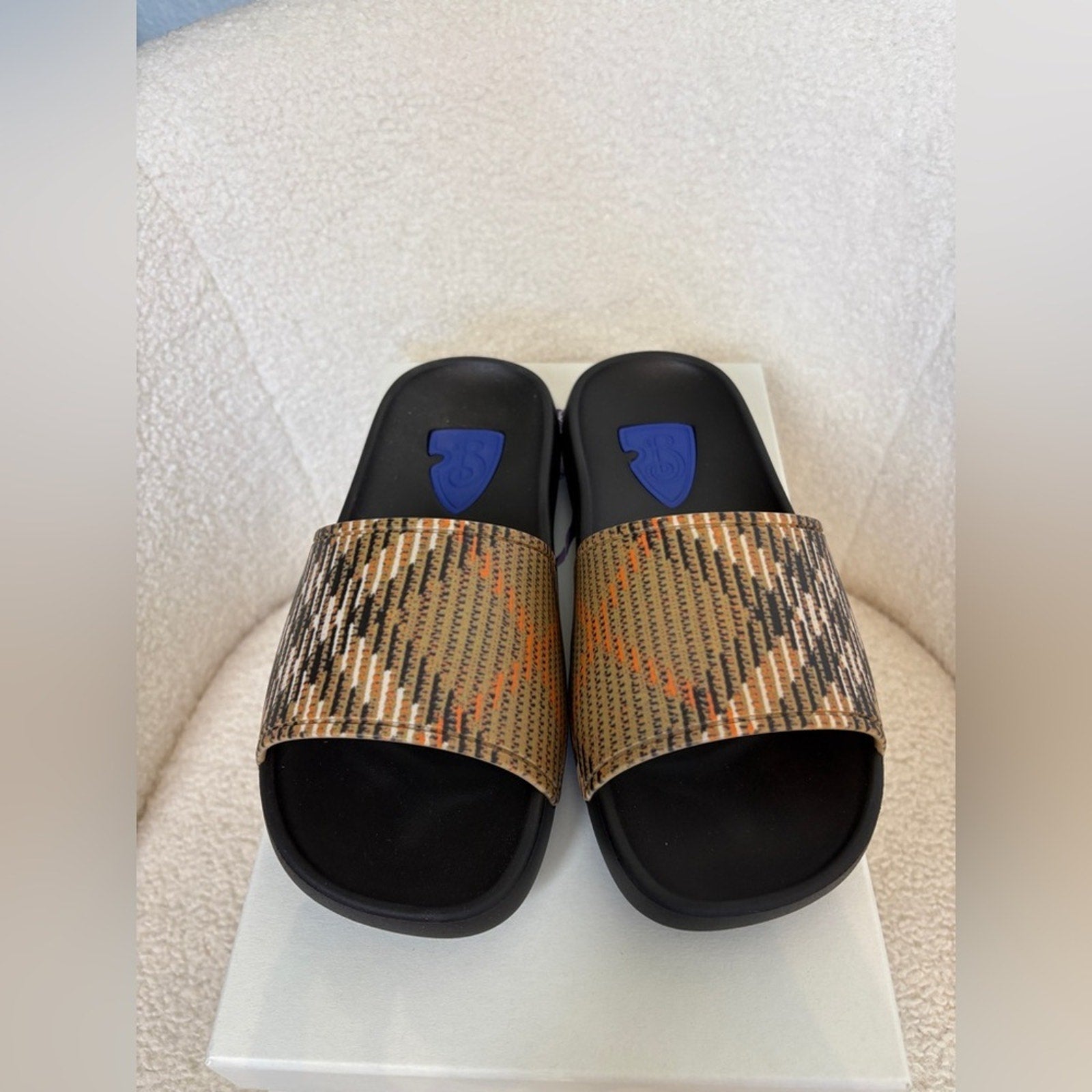 Burberry women’s Dive slides