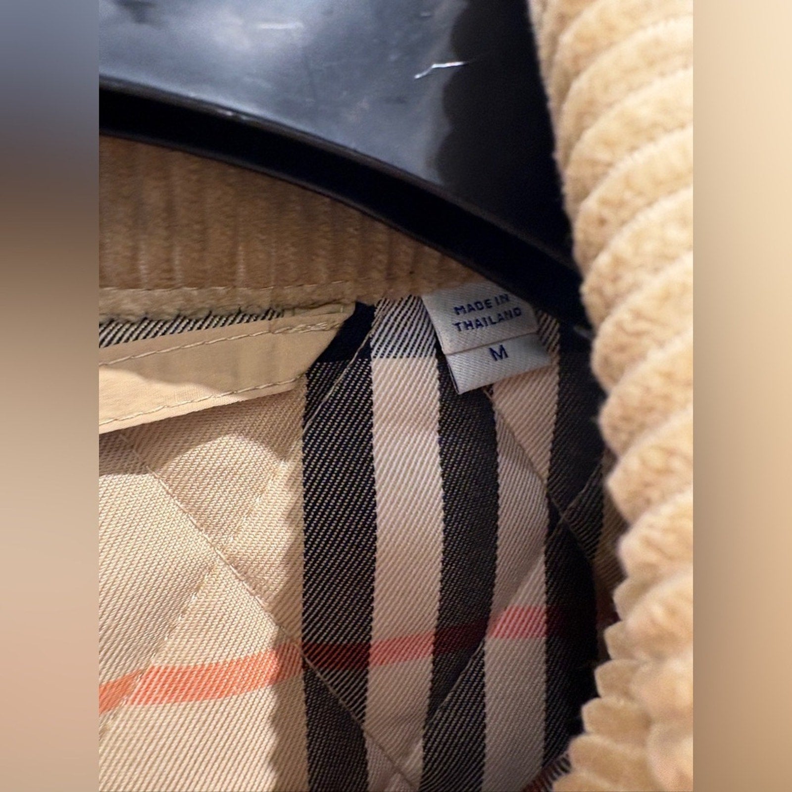 Burberry quilted puffer jacket Beige