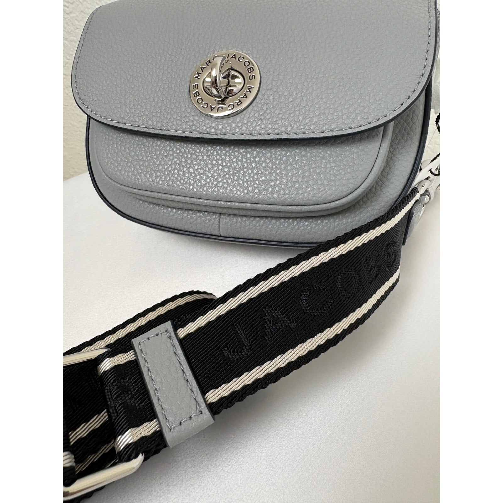 Marc Jacobs small leather saddle bag nwt