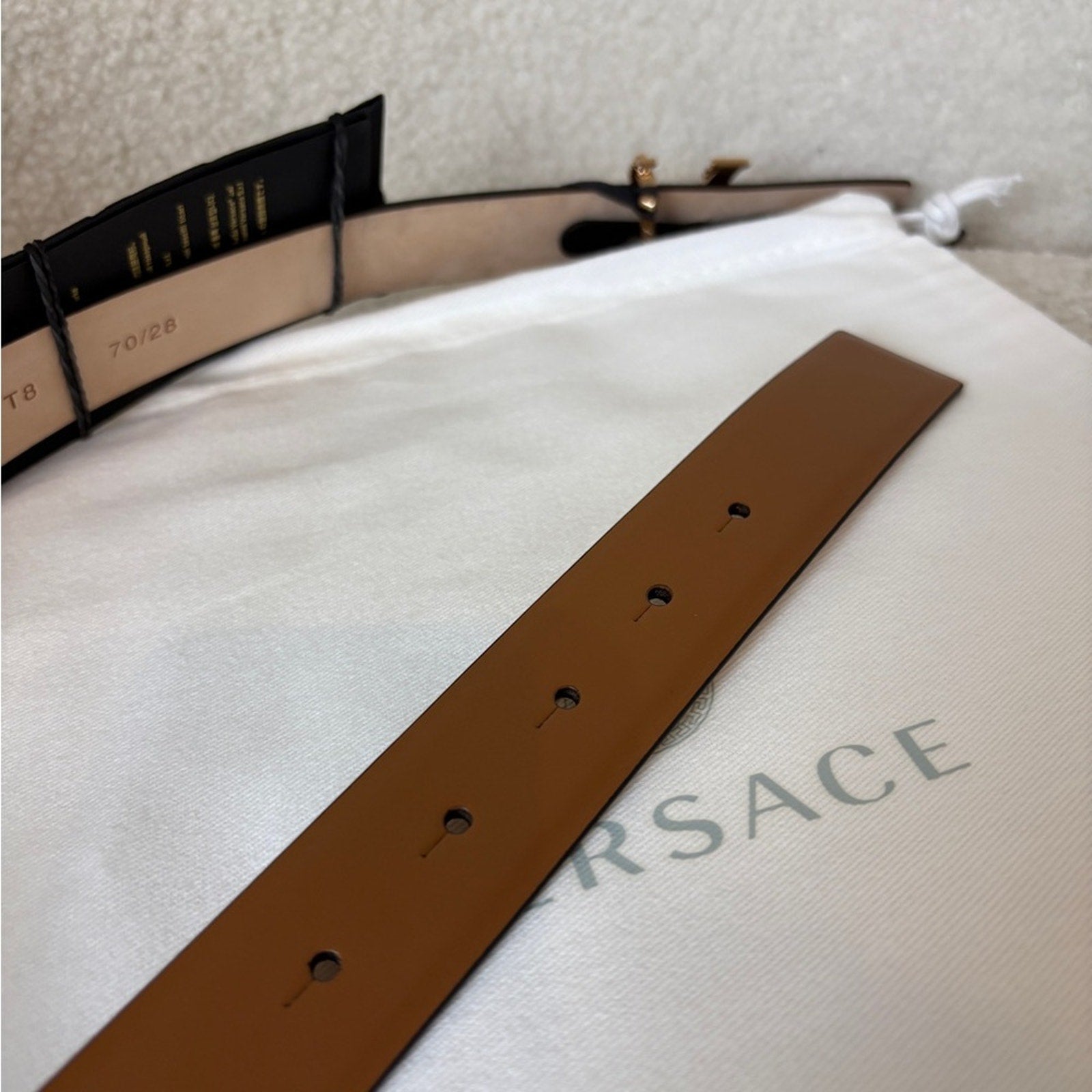 Black virtus Logo belt brown