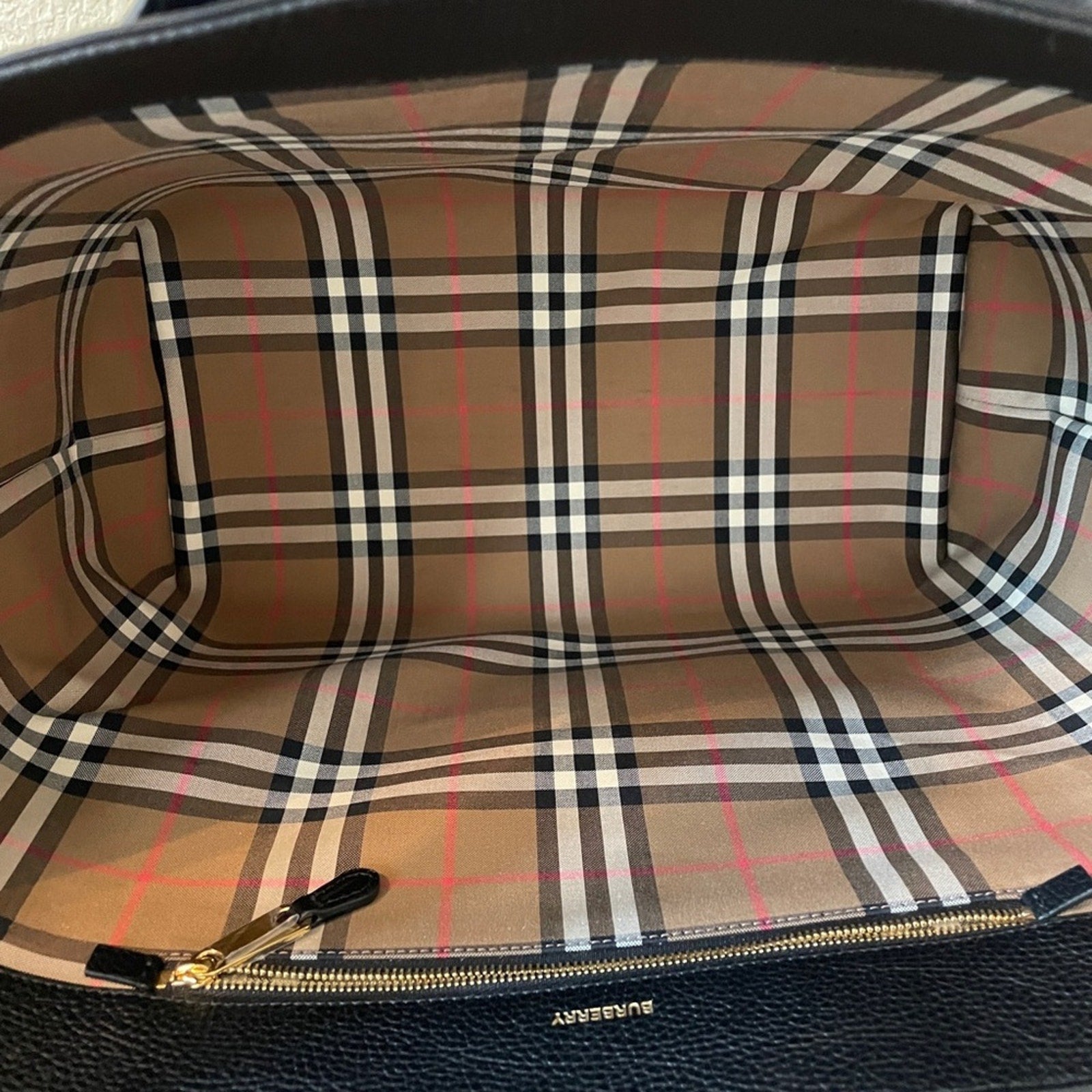 Burberry brand new leather tote bag black