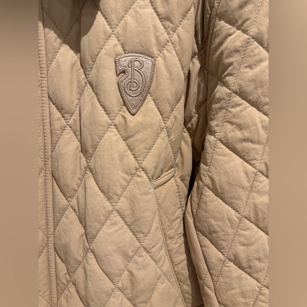 Burberry quilted puffer jacket Beige